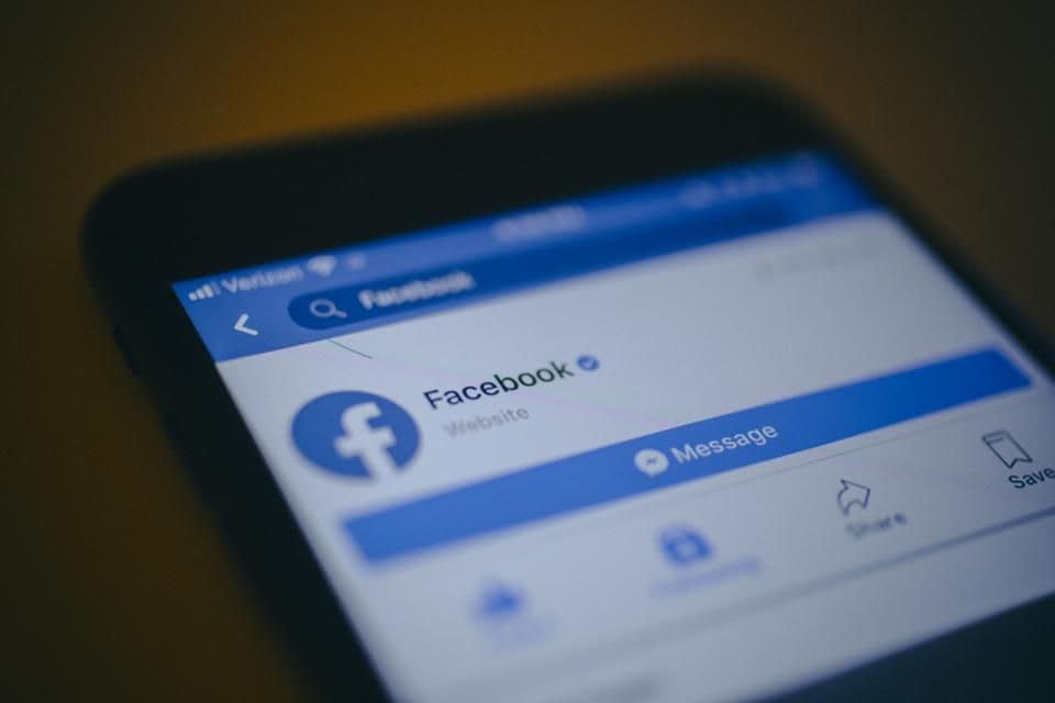 Facebook Violates Trust of Private Patient Groups
